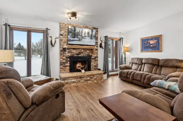 302 Sheyenne ST, Horace, ND 58047