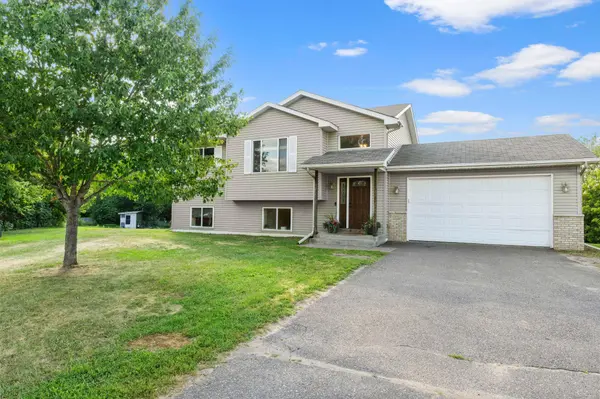 616 Horseshoe LN,  Braham,  MN 55006