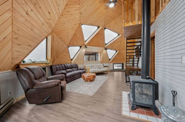 24871 E Long Lake RD, Bigfork, MN 56628