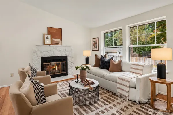 16036 NE 106th ST, Redmond, WA 98052
