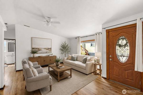 1019 Stanford DR #26, Cosmopolis, WA 98537