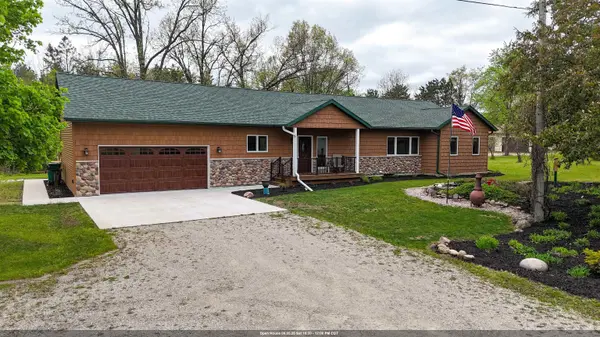 E1829 RURAL RD, Waupaca, WI 54981