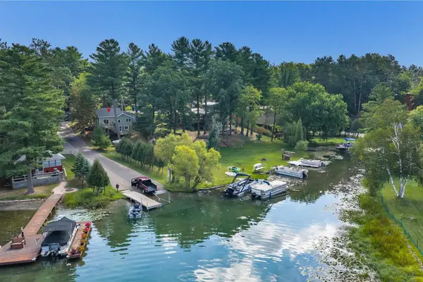 N2521 CLEGHORN RD, Waupaca, WI 54981