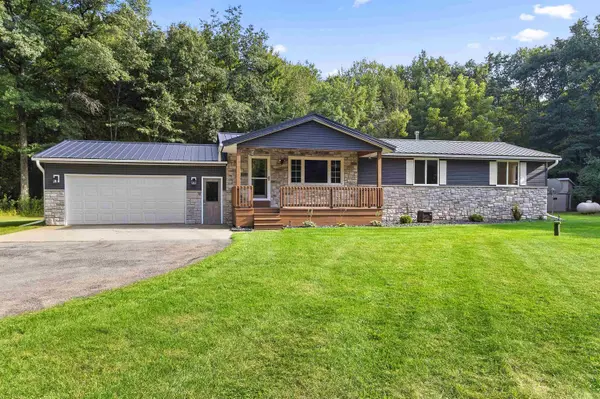 W1855 KRAUSE RD, Marinette, WI 54143