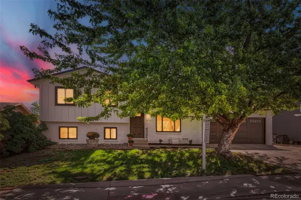 4702 S Dudley ST, Littleton, CO 80123