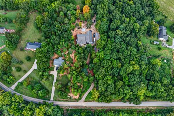 137 Swift Ln, Cunningham, TN 37052