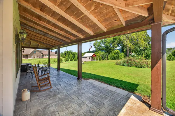 3554 Seven Springs Rd, Cookeville, TN 38506