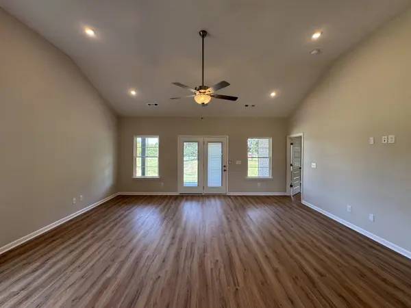 92 Laurel View St, Manchester, TN 37355