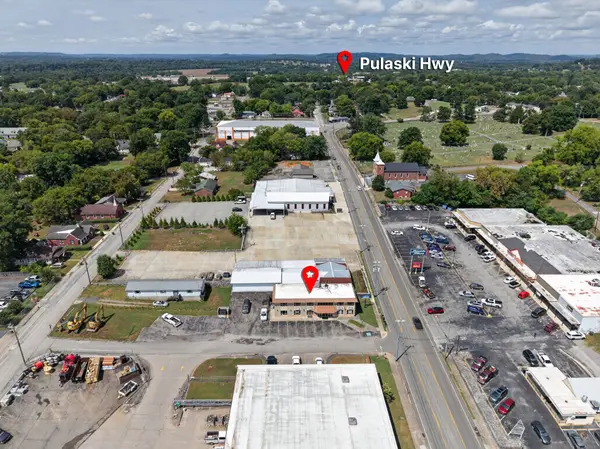 506 College St #W, Fayetteville, TN 37334