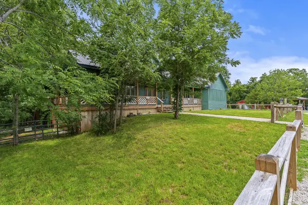 4978 S 11th RD, Aldrich, MO 65601