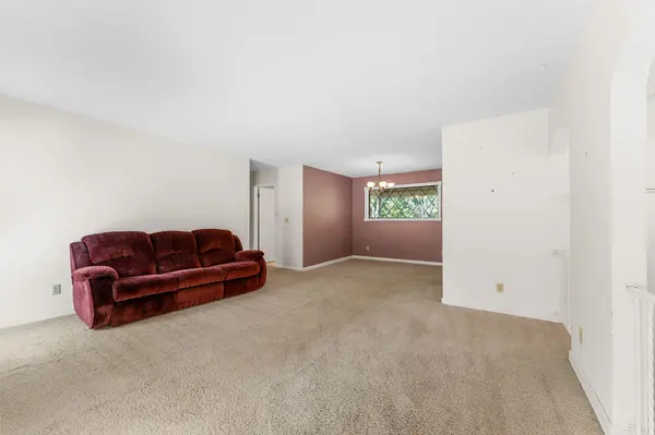 24 Wildwood LN, Kimberling City, MO 65686