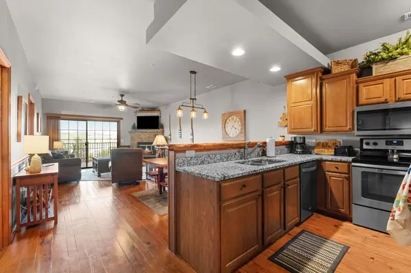 24 Village Trail Lodge 13 Unit 6, Branson, MO 65616