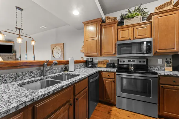 24 Village Trail Lodge 13 Unit 6, Branson, MO 65616