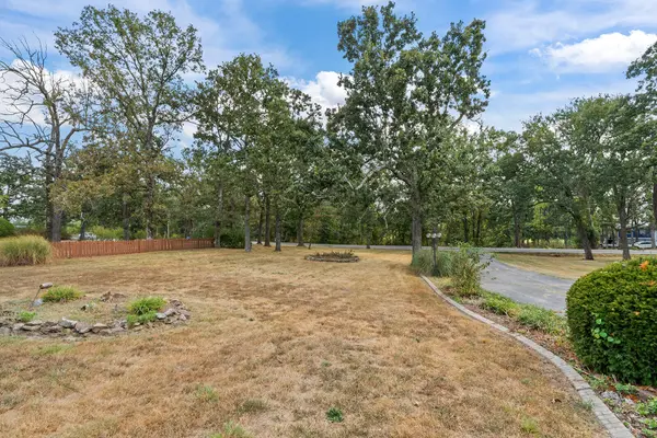 521 E Fremont RD, Lebanon, MO 65536