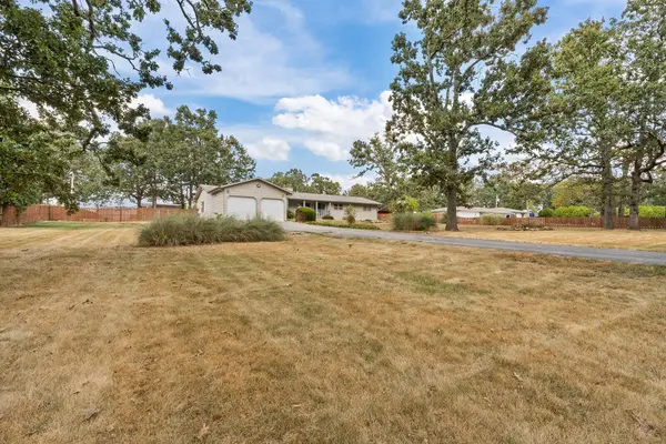 521 E Fremont RD, Lebanon, MO 65536