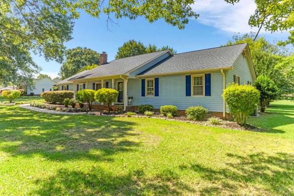 7 Chestnut Ridge DR, Inman, SC 29349-4515