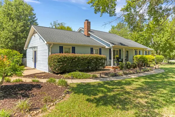 7 Chestnut Ridge DR, Inman, SC 29349-4515