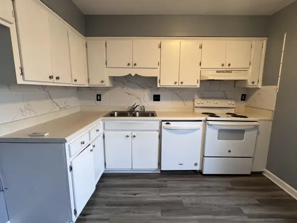 1440 Dover RD, Spartanburg, SC 29301