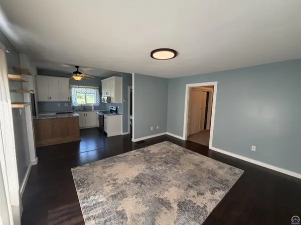 1101 W 5th ST, Holton, KS 66436