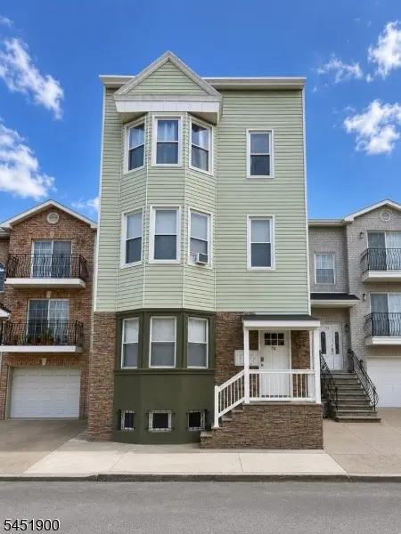 74 Chambers St, Newark City, NJ 07105