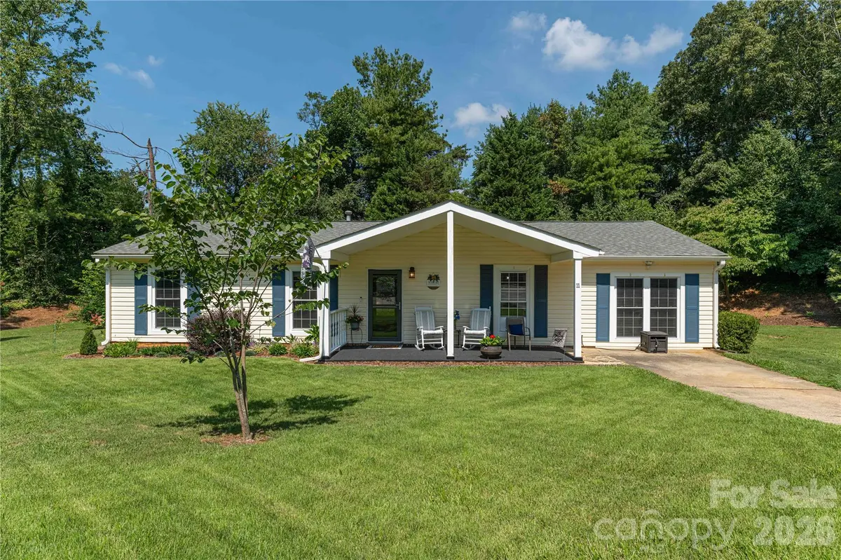 11 Crandon CT, Asheville, NC 28804
