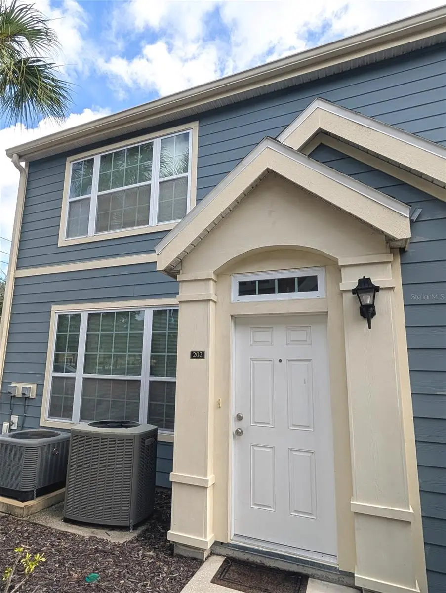 5641 BIDWELL Pkwy #202, Sarasota, FL 34233