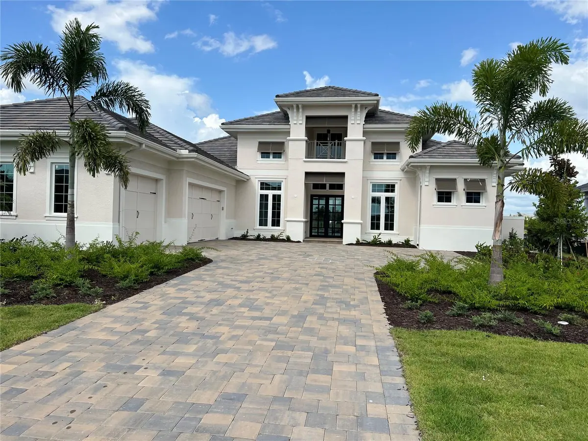 8528 PAVIA WAY, Bradenton, FL 34202