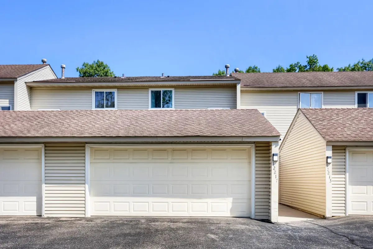 12217 Drake ST NW, Coon Rapids, MN 55448