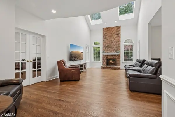 18 DOWNINGTOWN COURT, Warren Twp., NJ 07059