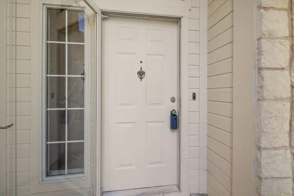 18 Azalea DR, Georgetown, TX 78626