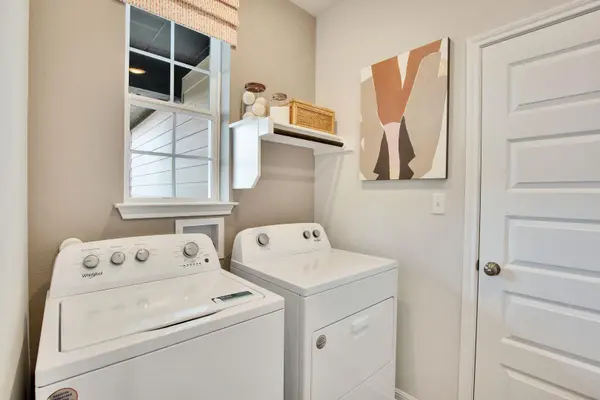 10607 Midnight Sun DR, Buda, TX 78610