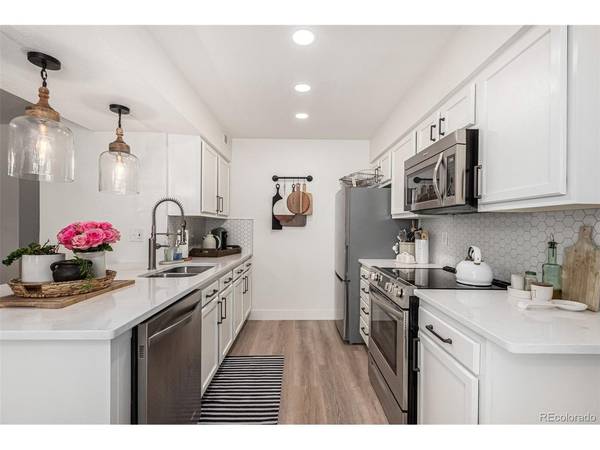 749 Canyon, Castle Rock, CO 80104