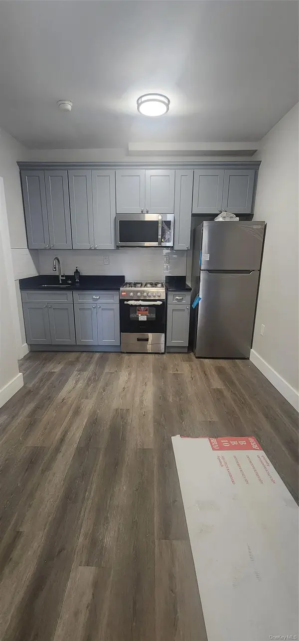 10647 Sutphin BLVD #1R, Jamaica, NY 11435