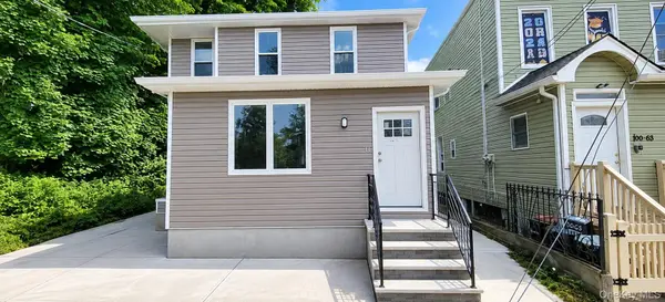 100-03 90 AVE, Richmond Hill, NY 11418