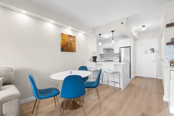 474 48th AVE #35E, Long Island City, NY 11109