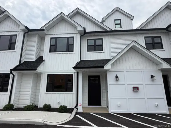 161 Union AVE #5, Lynbrook, NY 11563