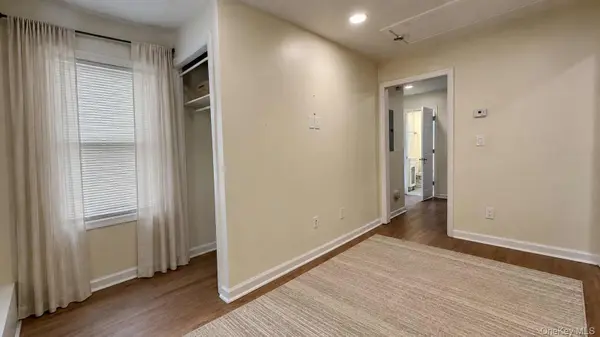 22 Ford ST #2, Glen Cove, NY 11542