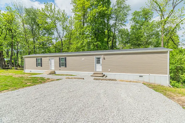 41 Lazy River RD, Cloverdale, IN 46120