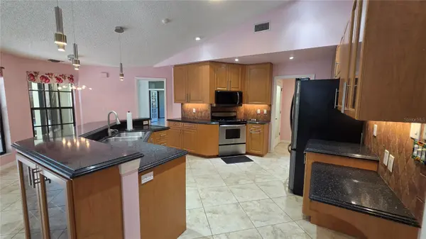 4080 SOUTHERN MANOR CT, Sarasota, FL 34233