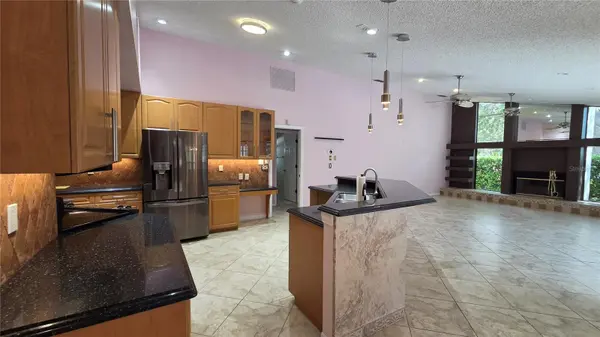 4080 SOUTHERN MANOR CT, Sarasota, FL 34233