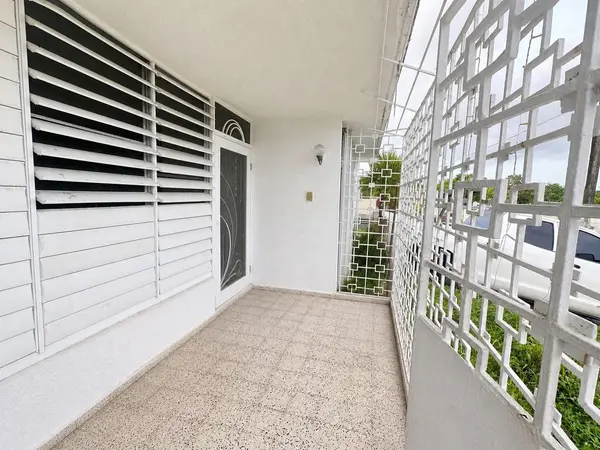 3 CALLE 3 #54, Bayamon, PR 00957