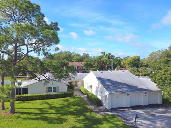 3386 39TH ST S #B, St Petersburg, FL 33711