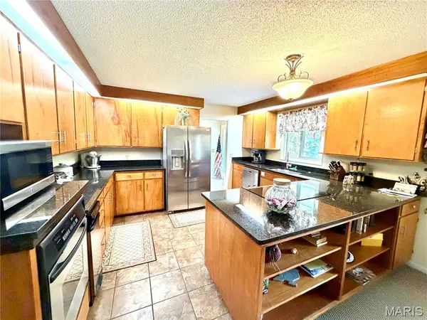 319 County Road 2270, Salem, MO 65560