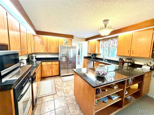 319 County Road 2270, Salem, MO 65560