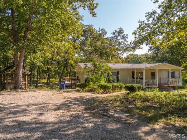 237 Jerry Miller LN, Silex, MO 63377