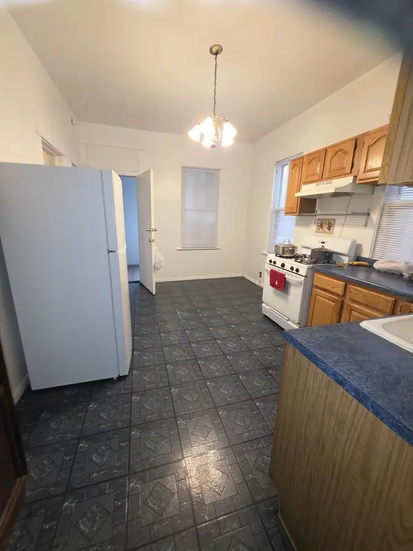 1809 N Lawndale AVE, Chicago, IL 60647