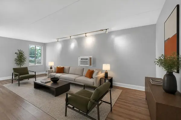 322 W Miner ST #1C, Arlington Heights, IL 60005