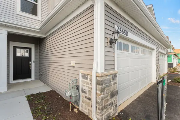 25650 W Wakefield DR #2003, Plainfield, IL 60544