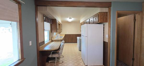 702 Forest AVE SE, Staples, MN 56479