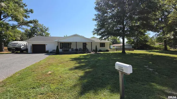 13256 Cruse RD, Carterville, IL 62918